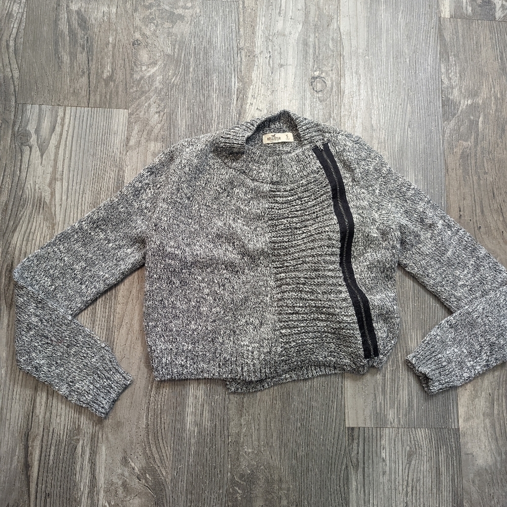 Hollister Crop Motto Women's Sweater grey long sleeve size S
